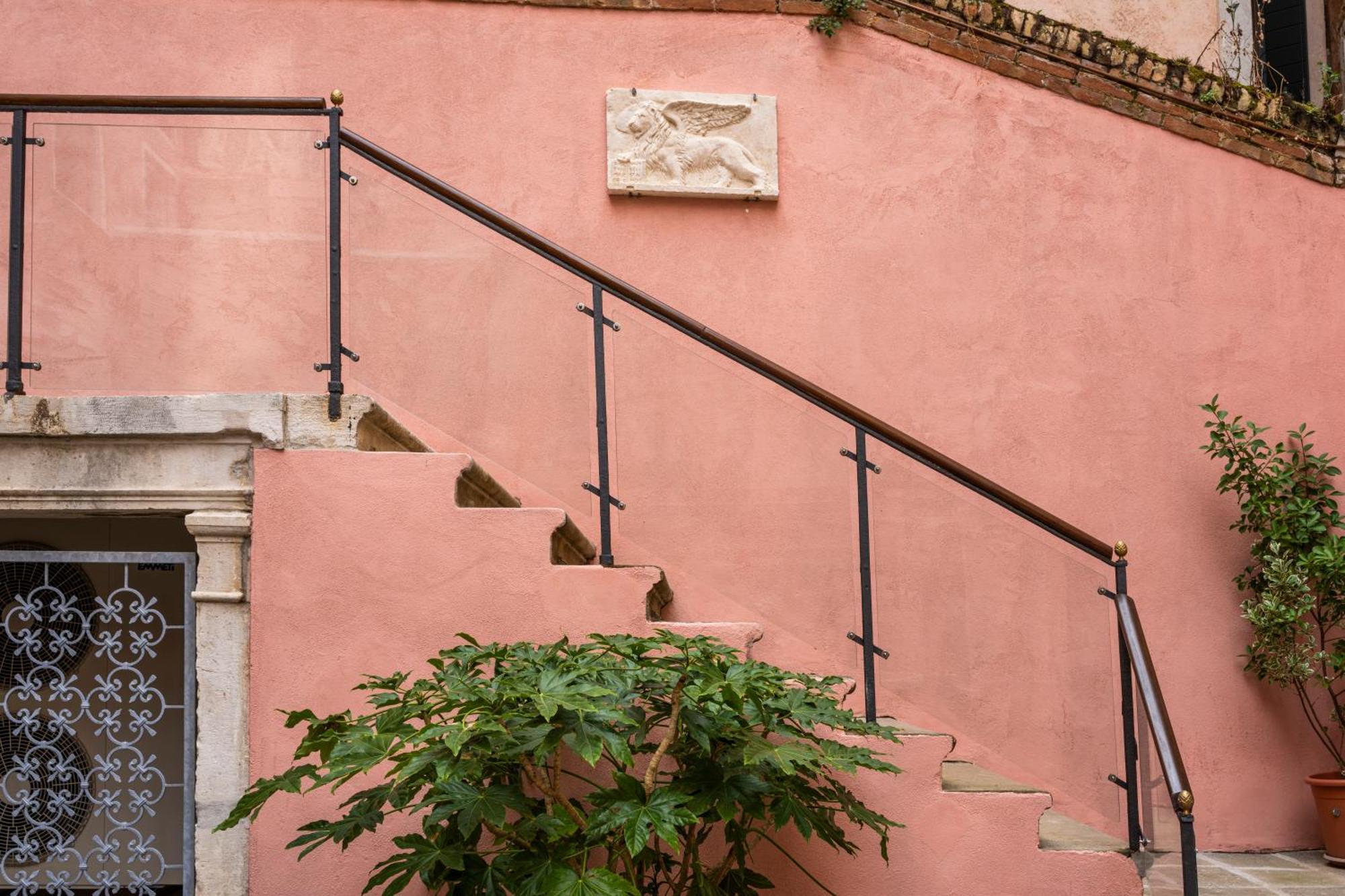 Palazzo Dei Mori Hotel Venice Exterior photo